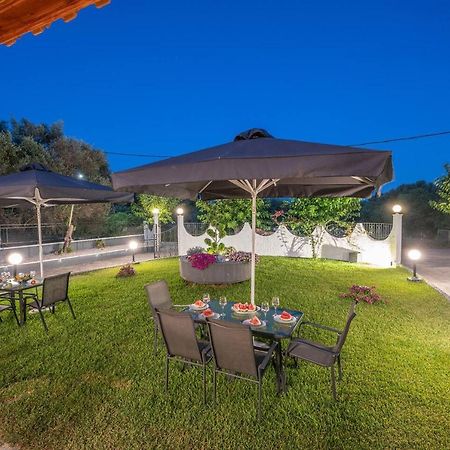 Afroditi Holiday Home - Blue Apartment Свороната Экстерьер фото
