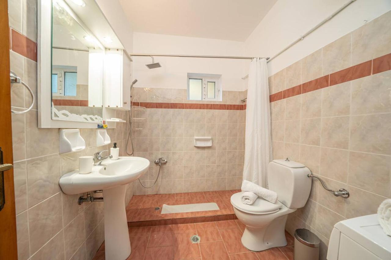 Afroditi Holiday Home - Blue Apartment Свороната Экстерьер фото