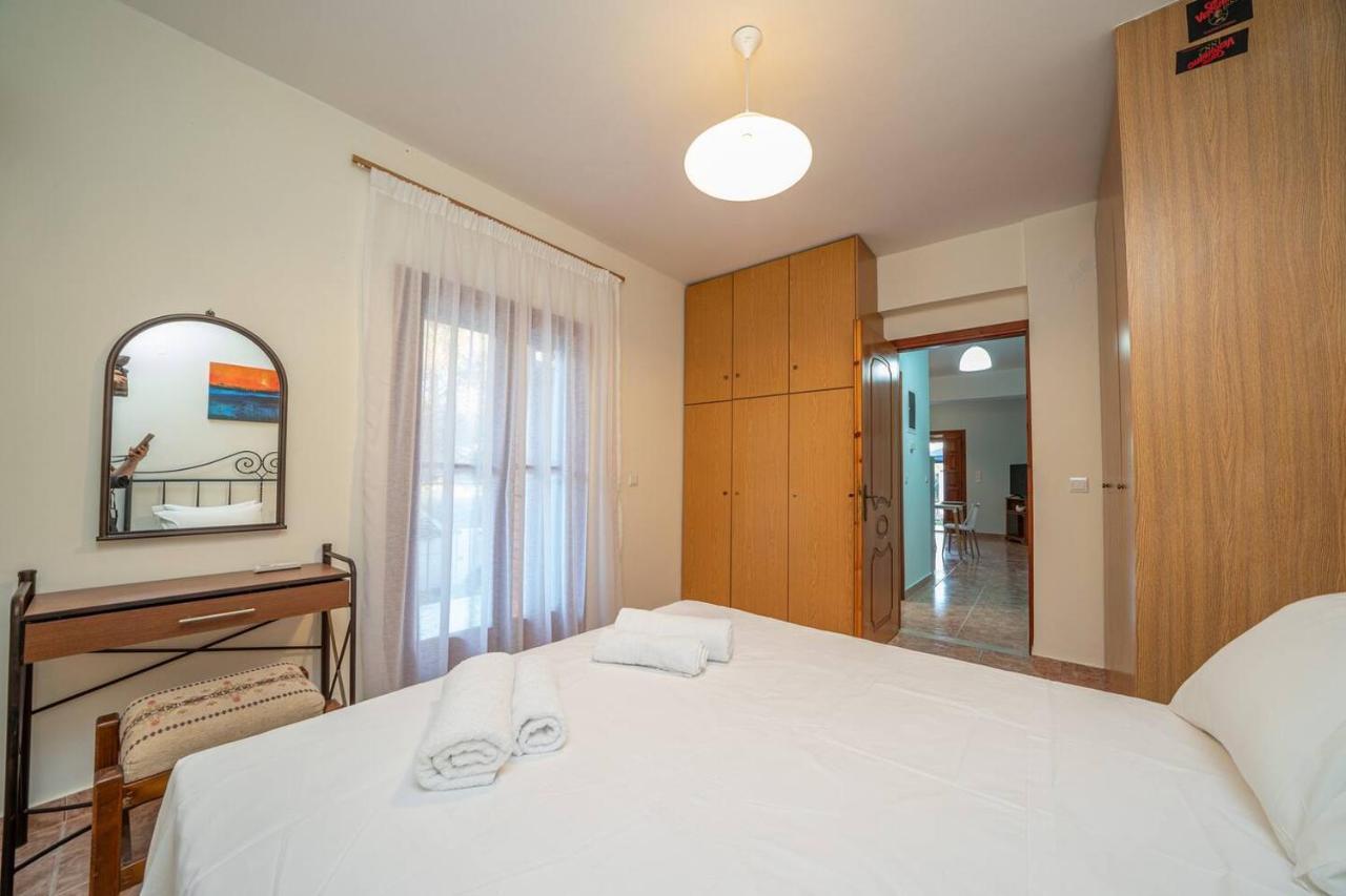 Afroditi Holiday Home - Blue Apartment Свороната Экстерьер фото